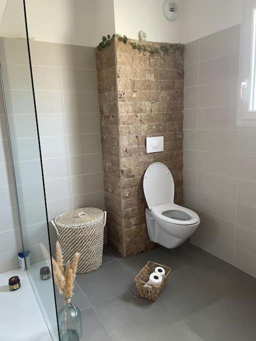 Appartement T2 Avec Jardin Люссиана Экстерьер фото